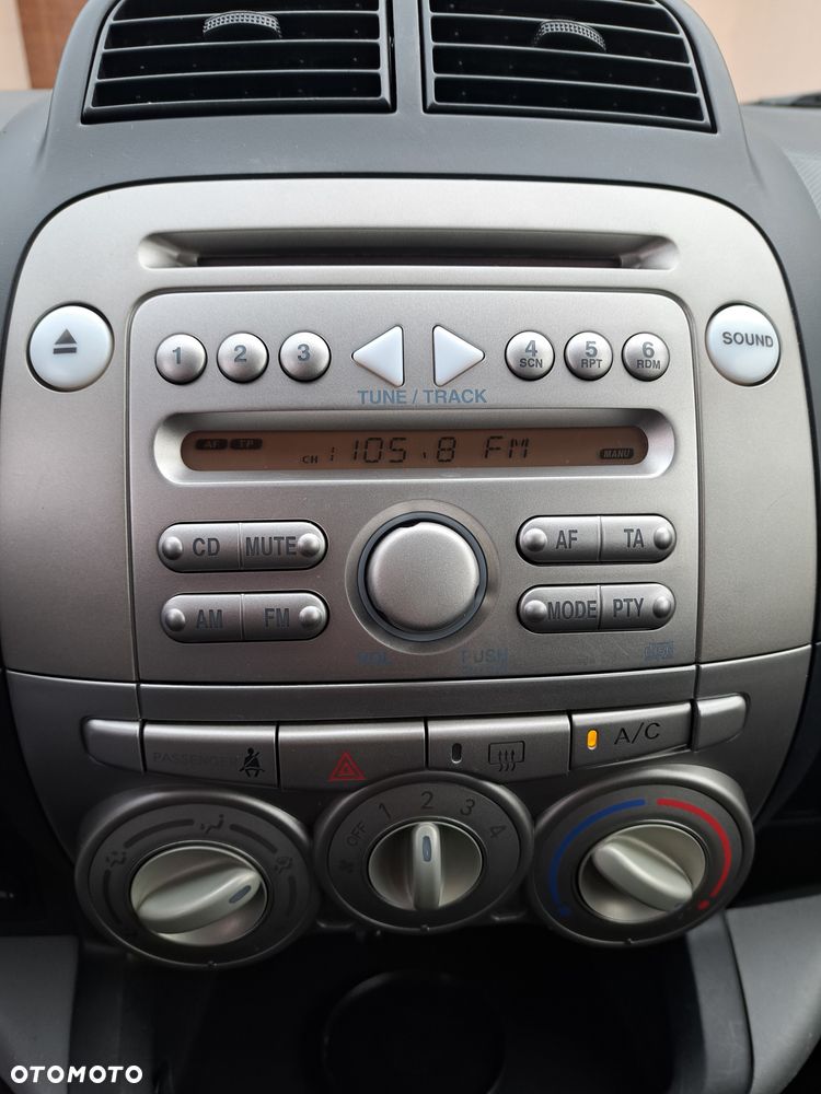 Daihatsu Sirion 1.0 - 25