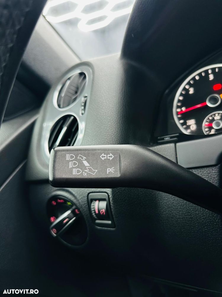 Volkswagen Tiguan 2.0 TDI DPF BlueMotion Technology Cup Sport & Style - 28