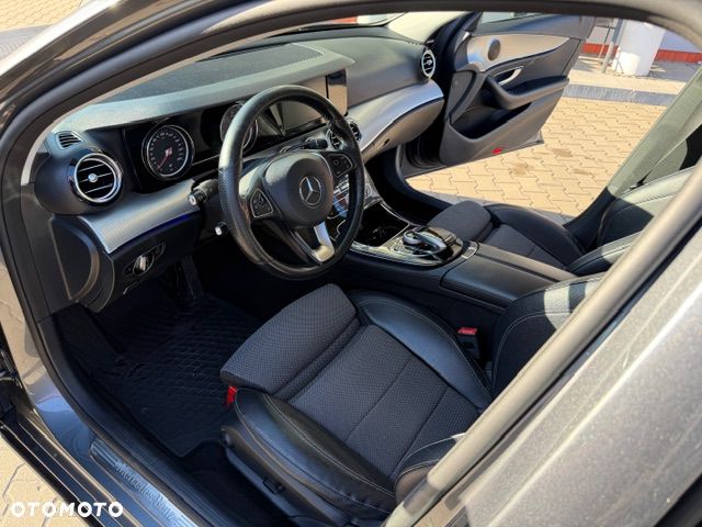 Mercedes-Benz Klasa E 220 d 9G-TRONIC - 9