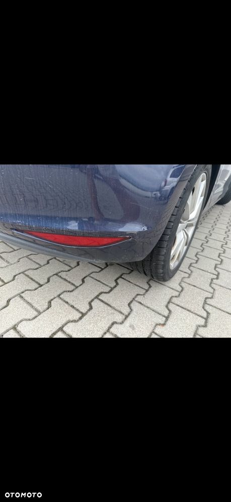 Volkswagen Golf 1.6 TDI Highline - 16