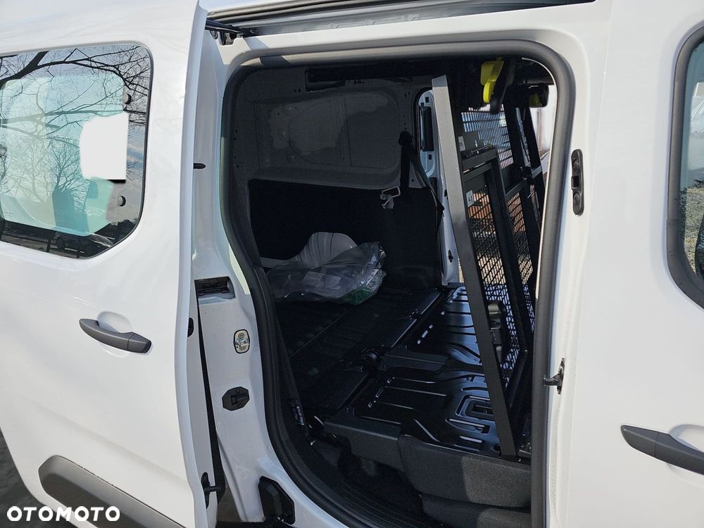 Opel Combo Cargo - 16