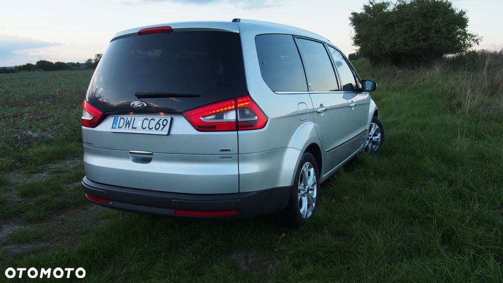 Ford Galaxy 2.0 TDCi Ghia - 35