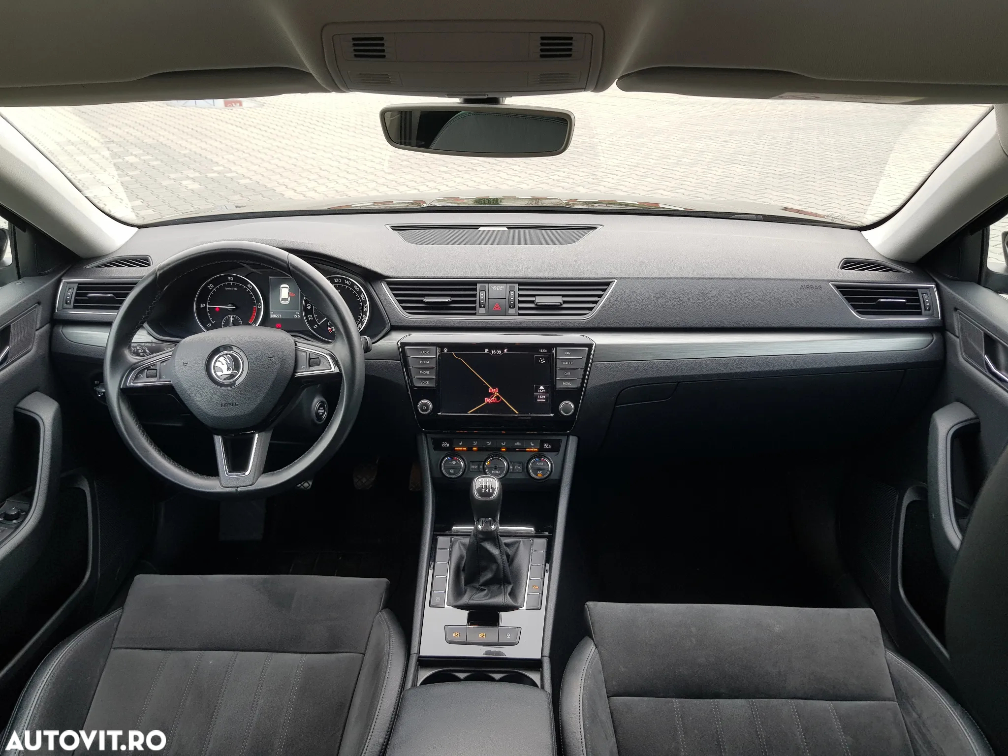 Skoda Superb 2.0 TDI Style - 5