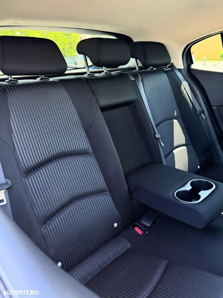 Mazda 3 SKYACTIV-D 150 Automatik Sports-Line - 12