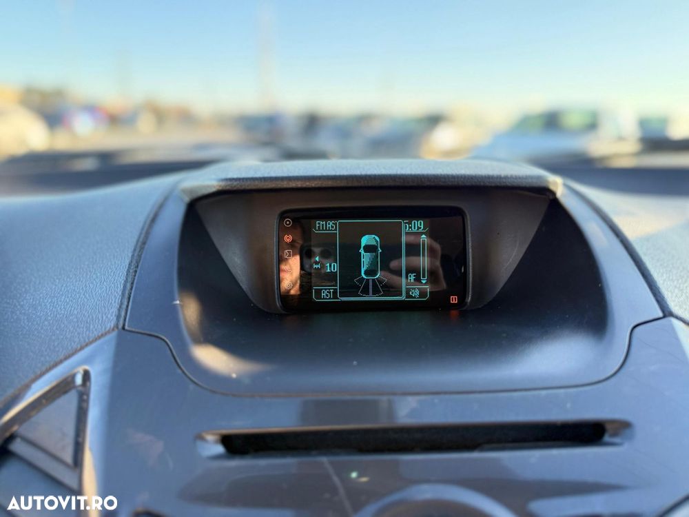 Ford EcoSport 1.5 TDCi TITANIUM - 14