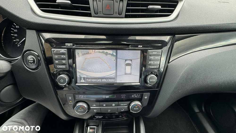 Nissan Qashqai 1.5 dCi TEKNA - 9