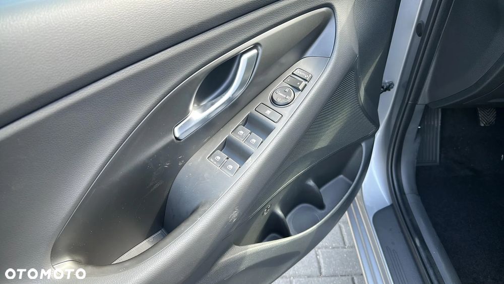 Hyundai i30 1.0 T-GDI Modern - 12