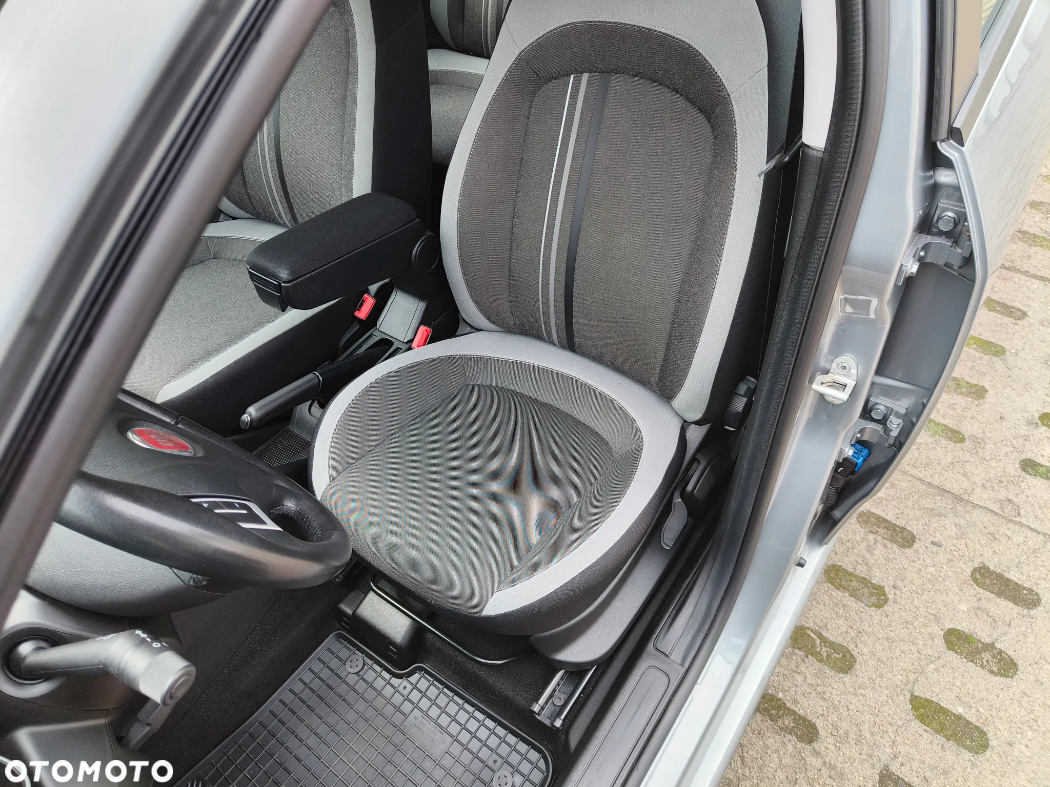 Fiat Punto Evo - 28