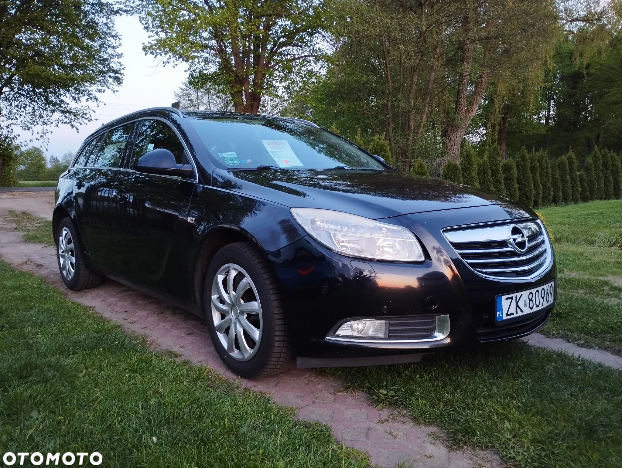 Opel Insignia 1.8 - 9