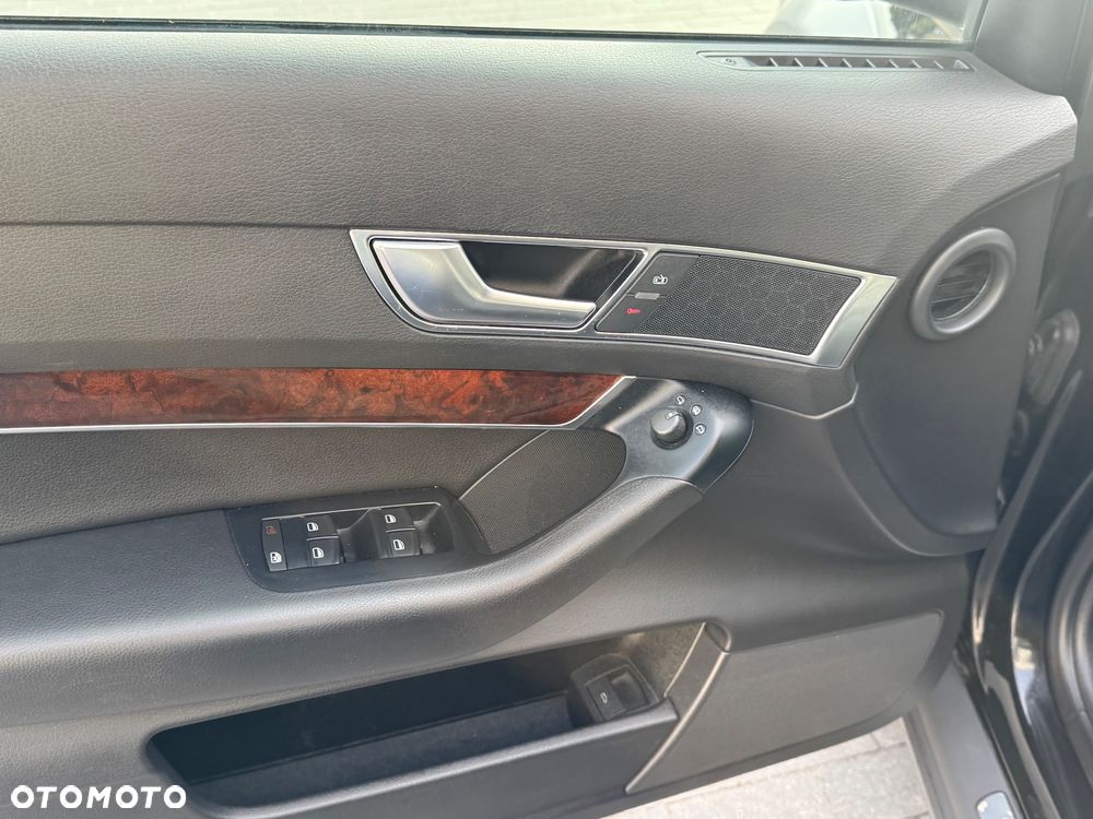 Audi A6 Allroad - 26