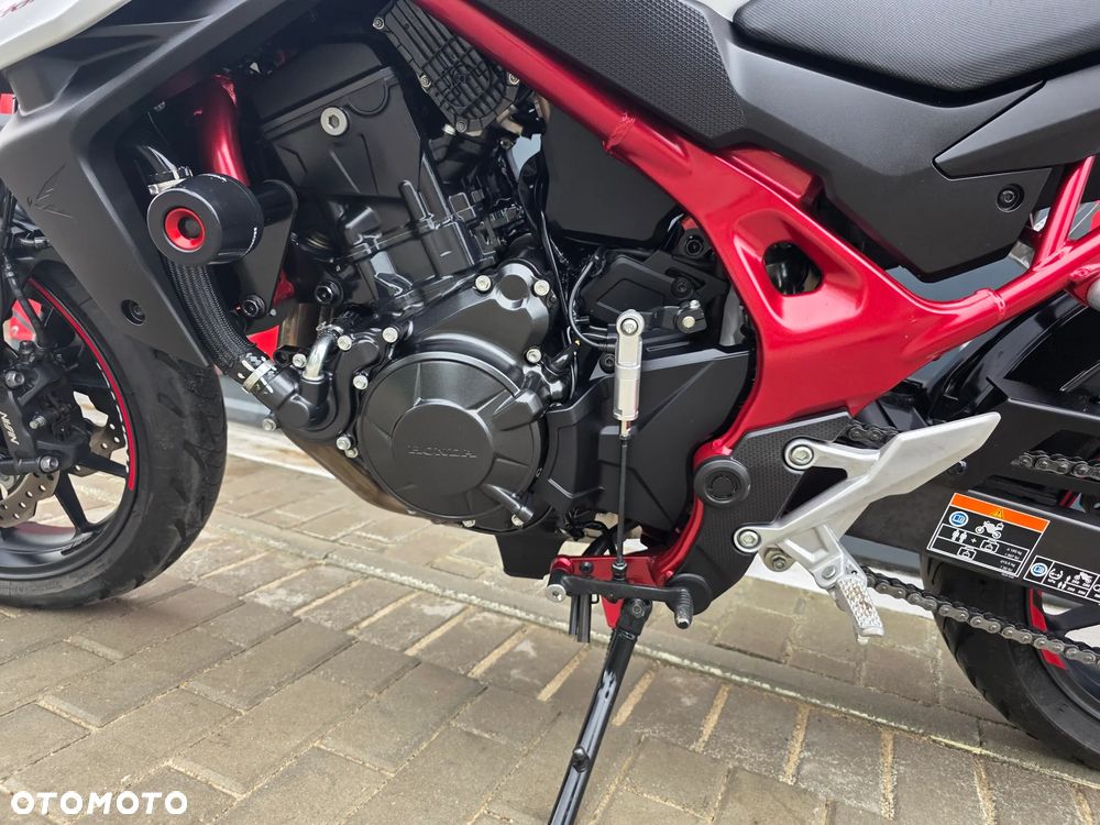 Honda Hornet - 24
