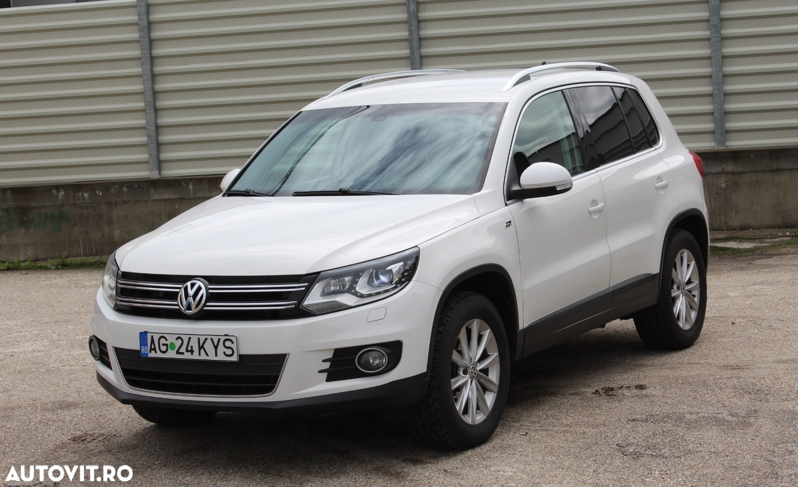 Volkswagen Tiguan 2.0 TDI 4Motion DSG Sport & Style - 3