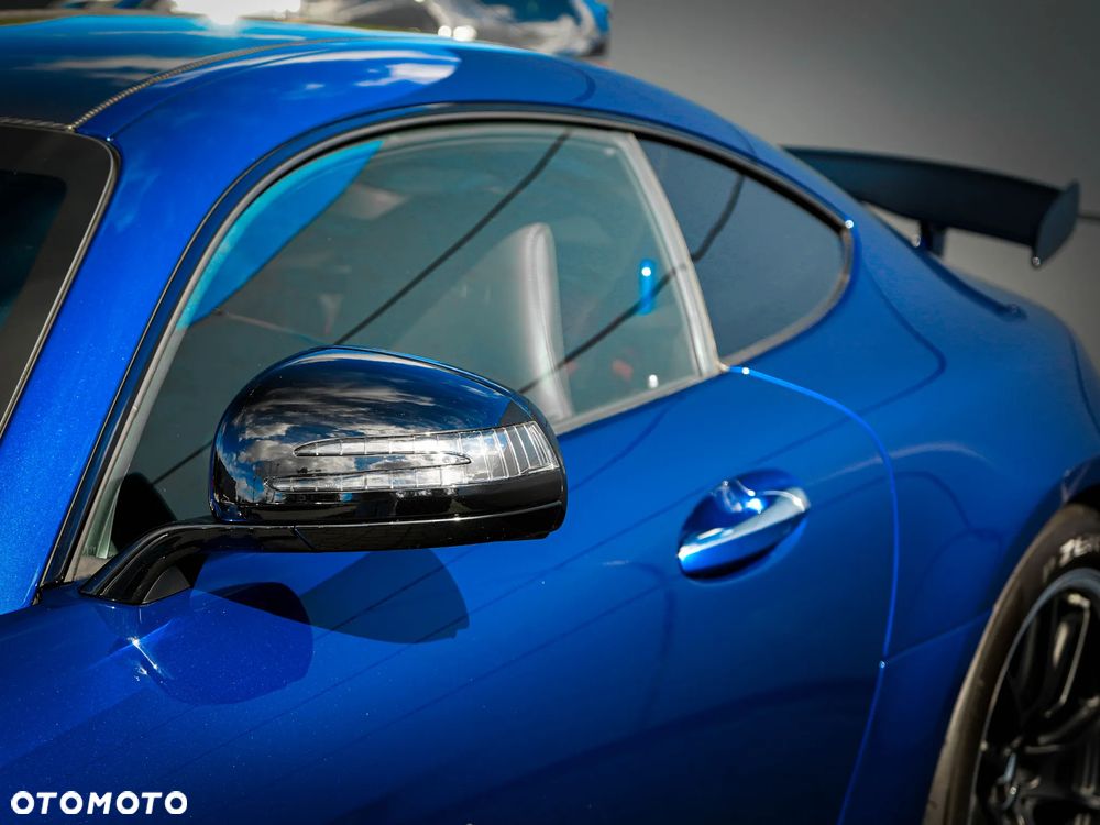 Mercedes-Benz AMG GT R - 11