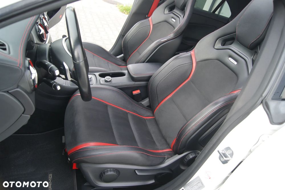 Mercedes-Benz CLA - 18