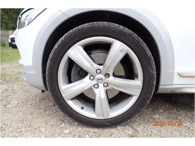 Volvo V90 Cross Country D4 AWD Ocean Race - 18