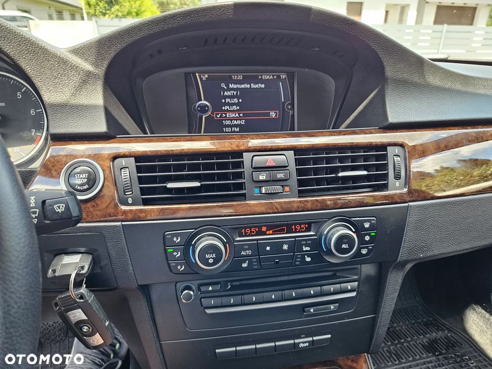 BMW Seria 3 320i Edition Exclusive - 20