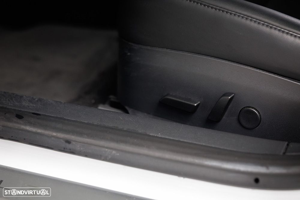 Tesla Model 3 Tração Traseira - 31