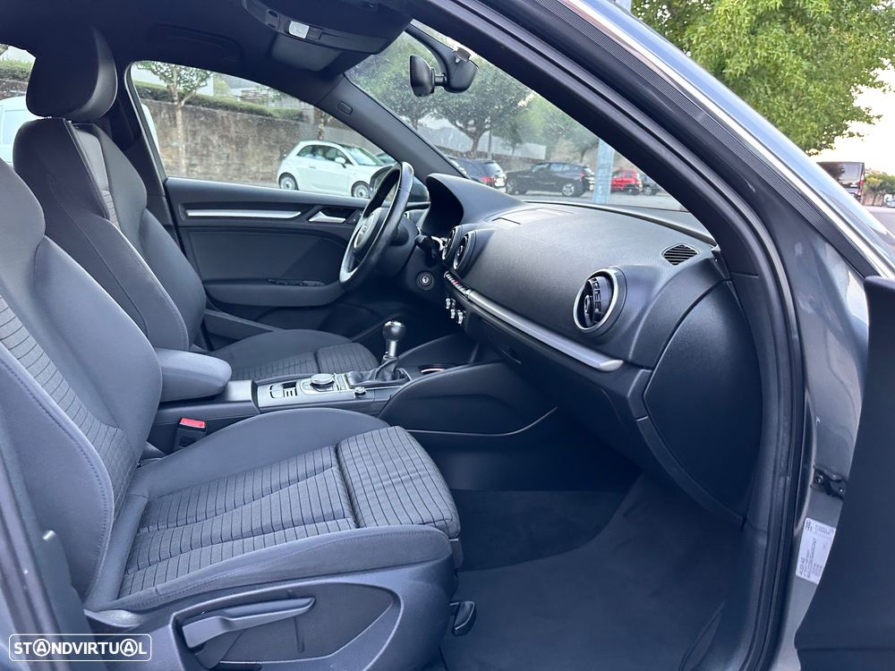 Audi A3 Sportback 1.6 TDI S-line - 50