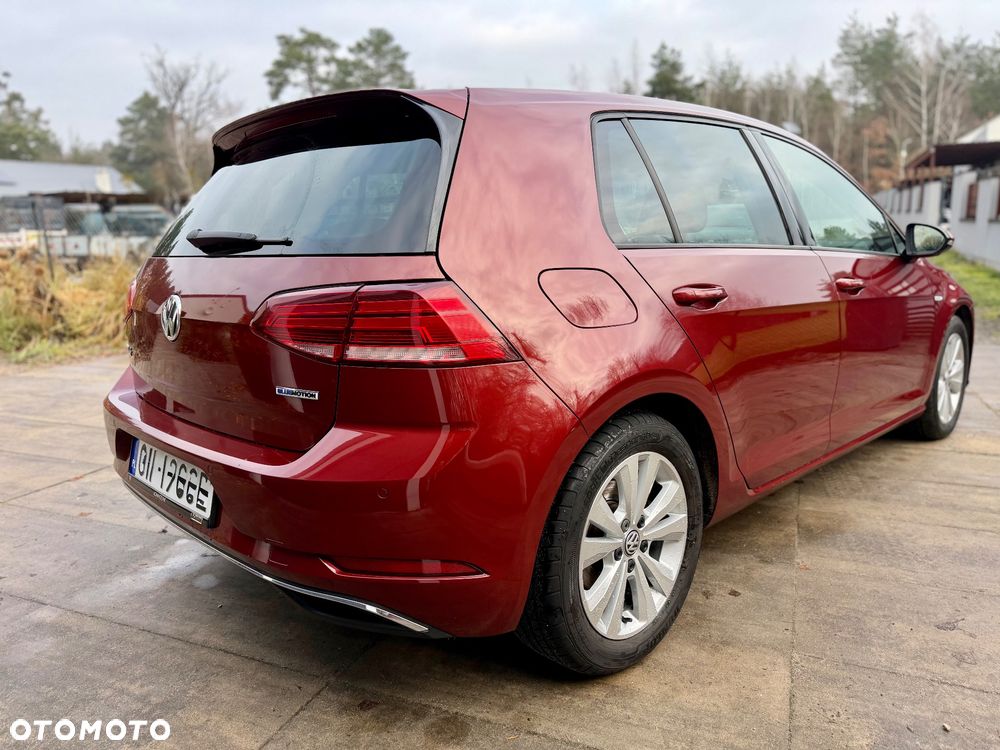 Volkswagen Golf 1.5 TSI BMT Comfortline DSG - 4