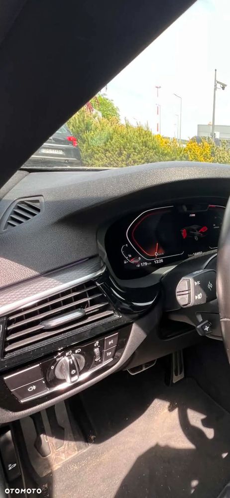 BMW Seria 5 540i xDrive mHEV M Sport sport - 24