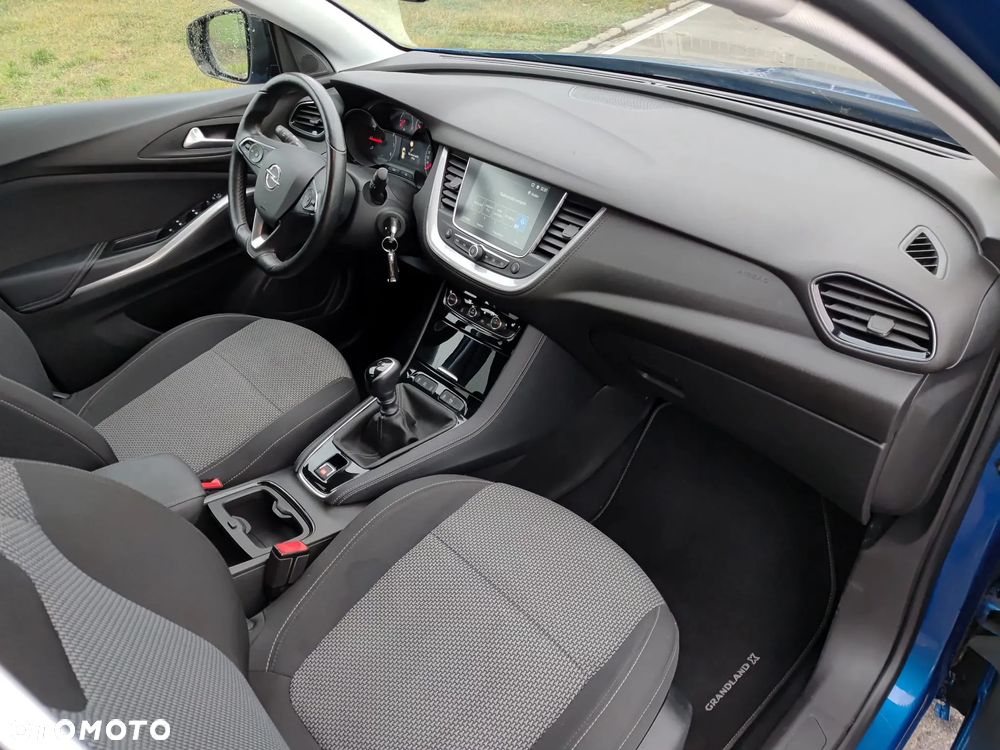 Opel Grandland X 1.2 Start/Stop Business Edition - 11