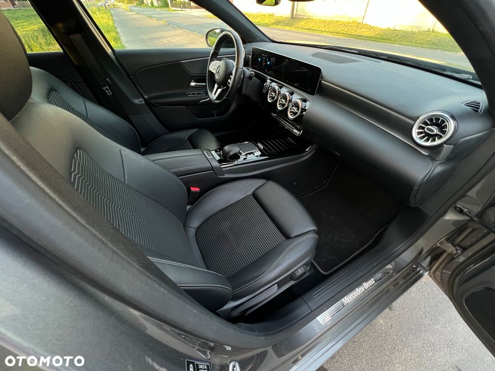 Mercedes-Benz Klasa A 180 d 7G-DCT - 13