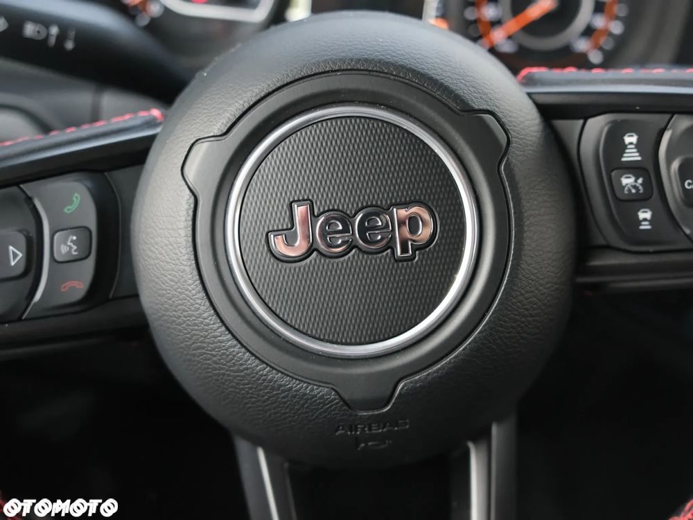 Jeep Wrangler - 25