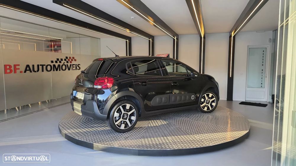 Citroën C3 1.2 PureTech Shine - 18