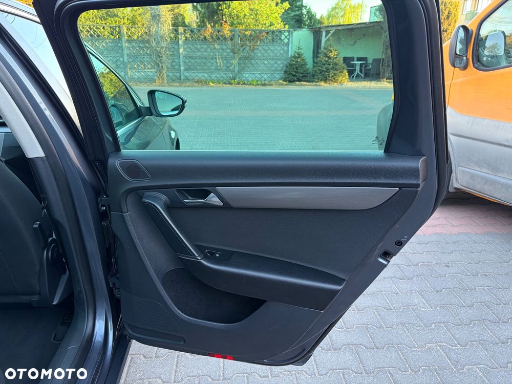 Volkswagen Passat 1.4 TSI DSG BlueMotion Technology Comfortline - 25