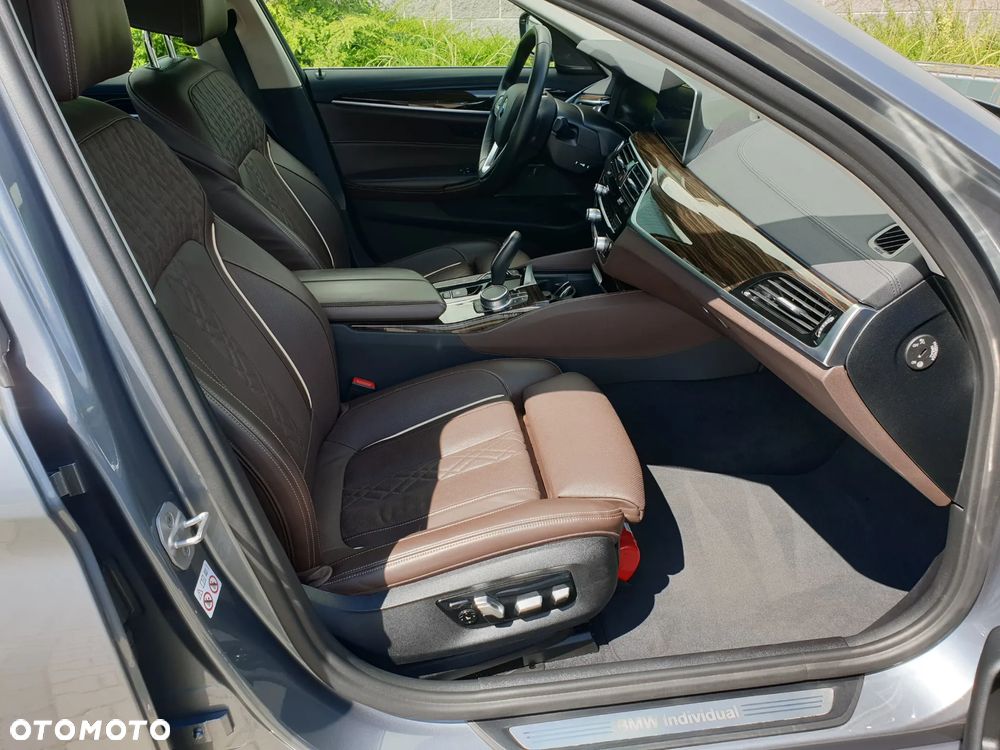 BMW Seria 5 530e iPerformance xDrive Luxury Line - 18