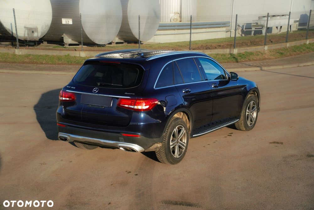 Mercedes-Benz GLC 300 4-Matic - 15