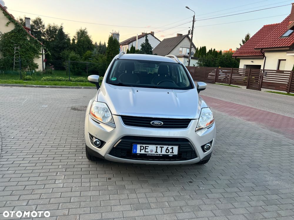 Ford Kuga 2.0 TDCi 2x4 Titanium - 3