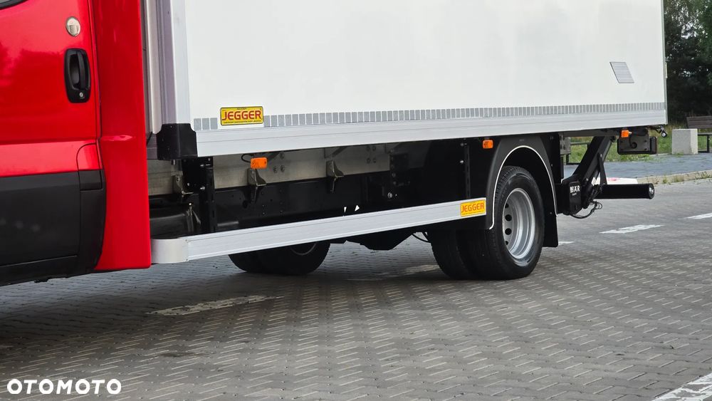 Iveco IVECO DAILY 72C18 3.0 180KM DMC 7200 ❗❗ MODEL 2019 / CARRIER XARIOS 500 / MROŹNIA +32 -32 / ZABUDOWA JEGGER 10 EP / GRUBA ŚCIANA / WINDA BAR 1000KG / NAVI / KAMERA COFANIA / RADAR  / SERWIS ASO / ŁADOWNOŚĆ 3600KG❗❗ JAK NOWY❗❗ - 29