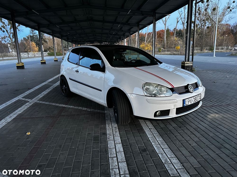Volkswagen Golf 2.0 TDI Trendline DSG - 2