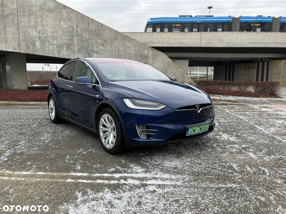 Tesla Model X 75 D - 3