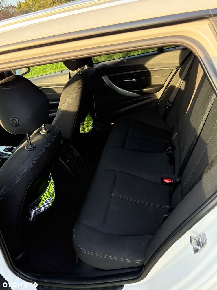BMW Seria 3 - 10