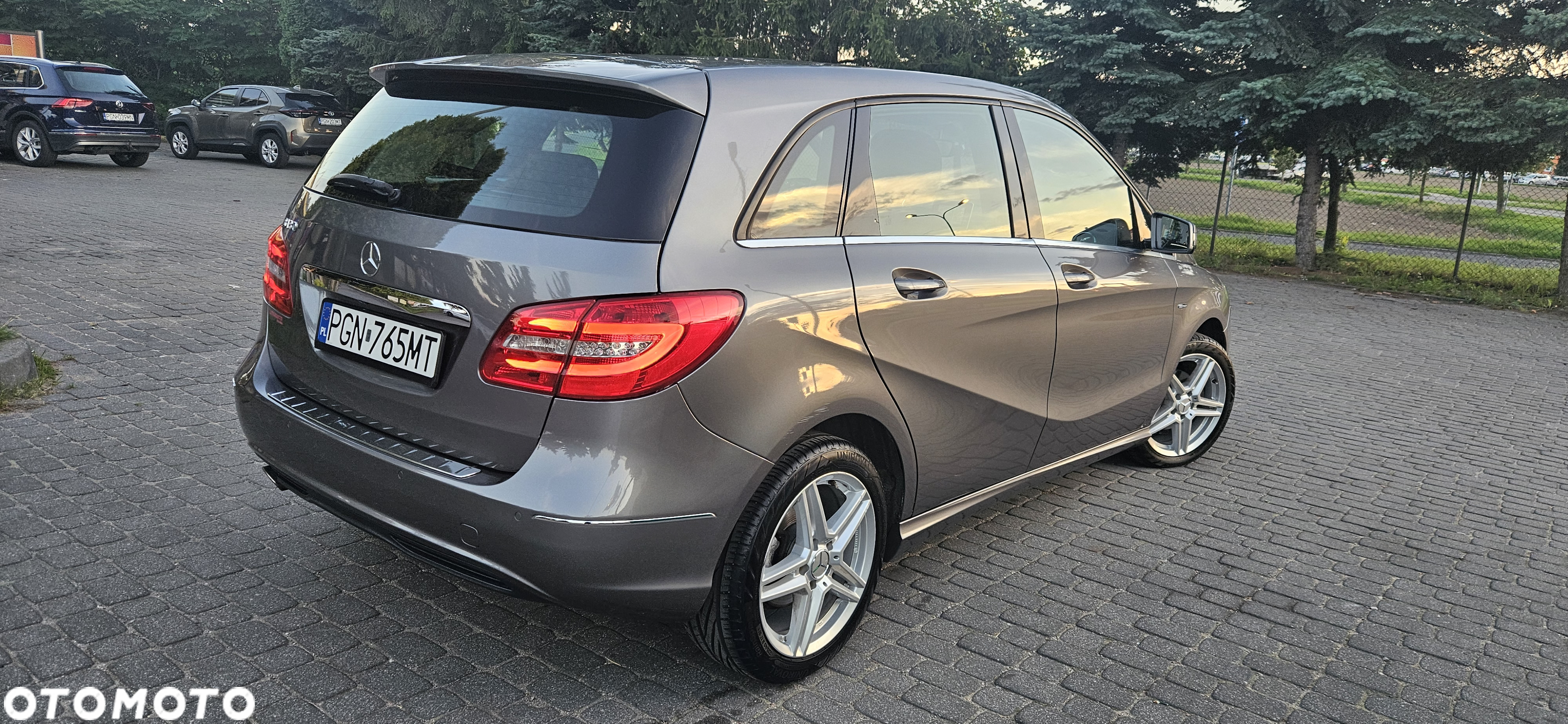Mercedes-Benz Klasa B 180 BlueEFFICIENCY Edition - 13