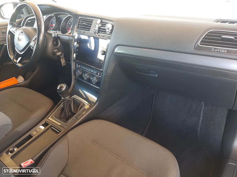 VW Golf 1.6 TDI R-Line - 15