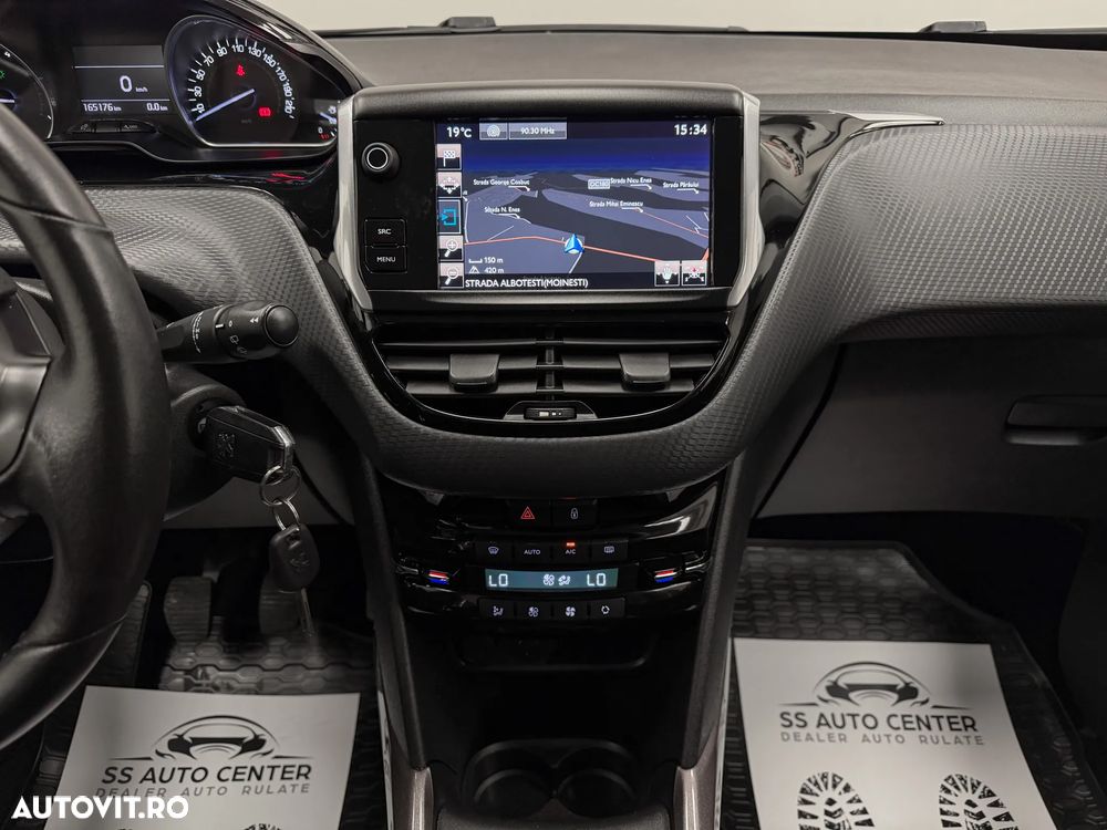 Peugeot 2008 PureTech 82 Style - 26