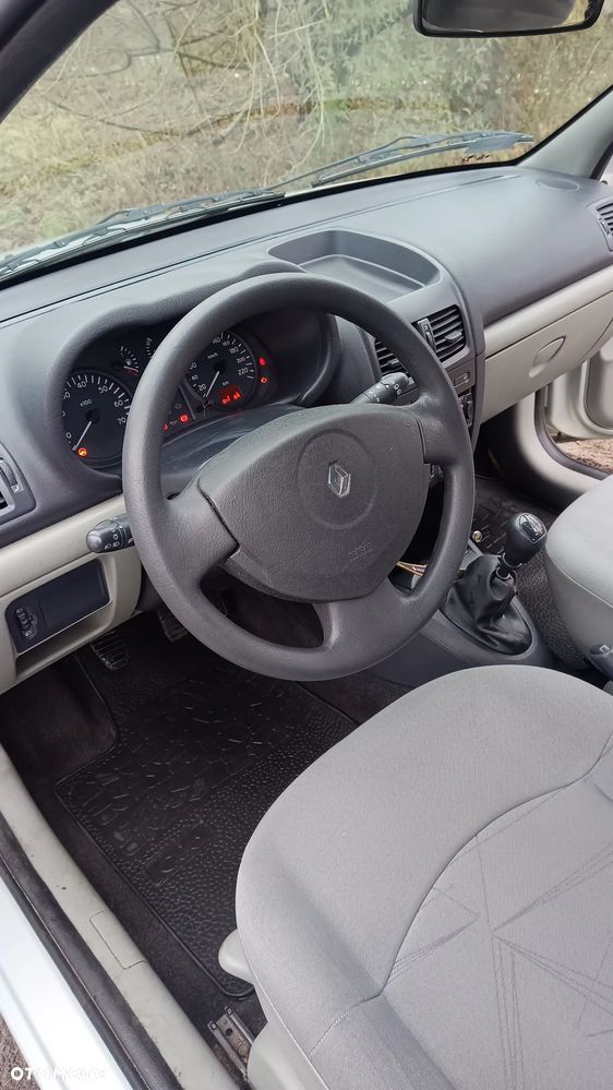 Renault Clio 1.2 16V Authentique - 5