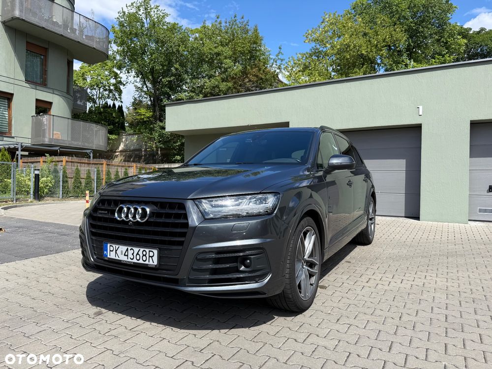 Audi Q7 - 1