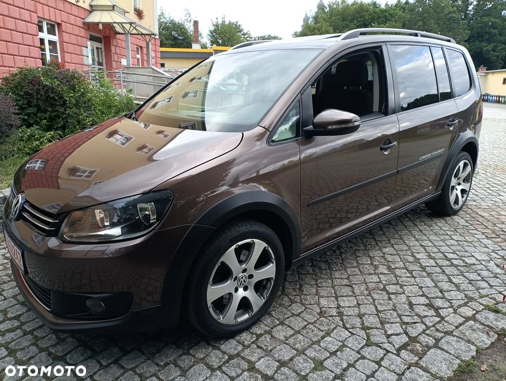 Volkswagen Touran 2.0 TDI DPF Cross - 18
