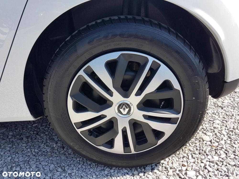 Renault Clio 1.2 16V 75 Life - 37