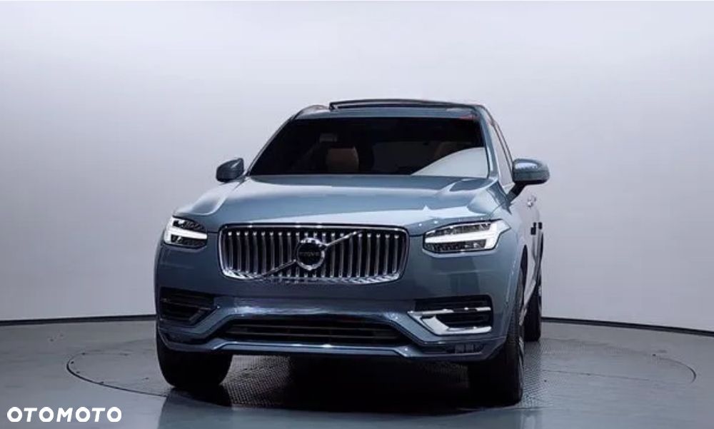 Volvo XC 90 - 3