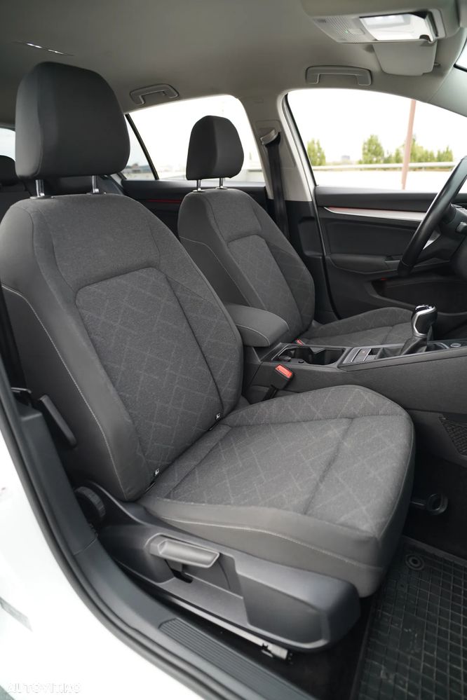 Volkswagen Golf 1.5 TSI ACT Life - 27