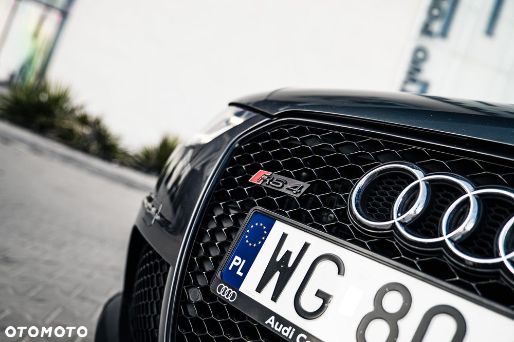 Audi RS4 Avant Avant S tronic - 11