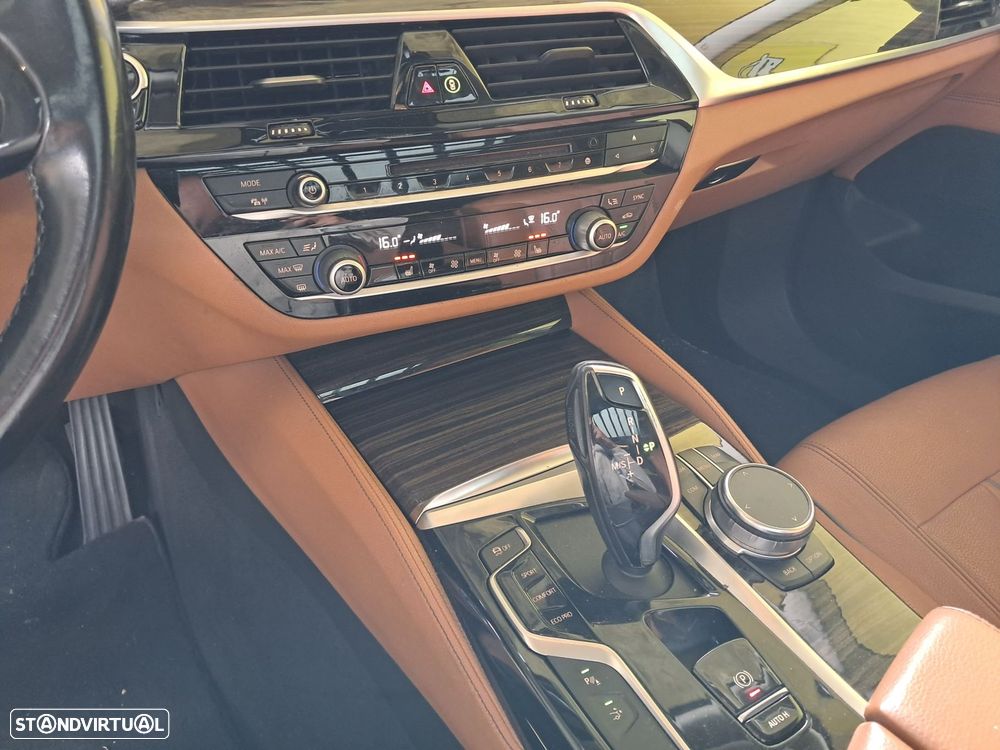BMW 620 Gran Turismo d Line Luxury - 11