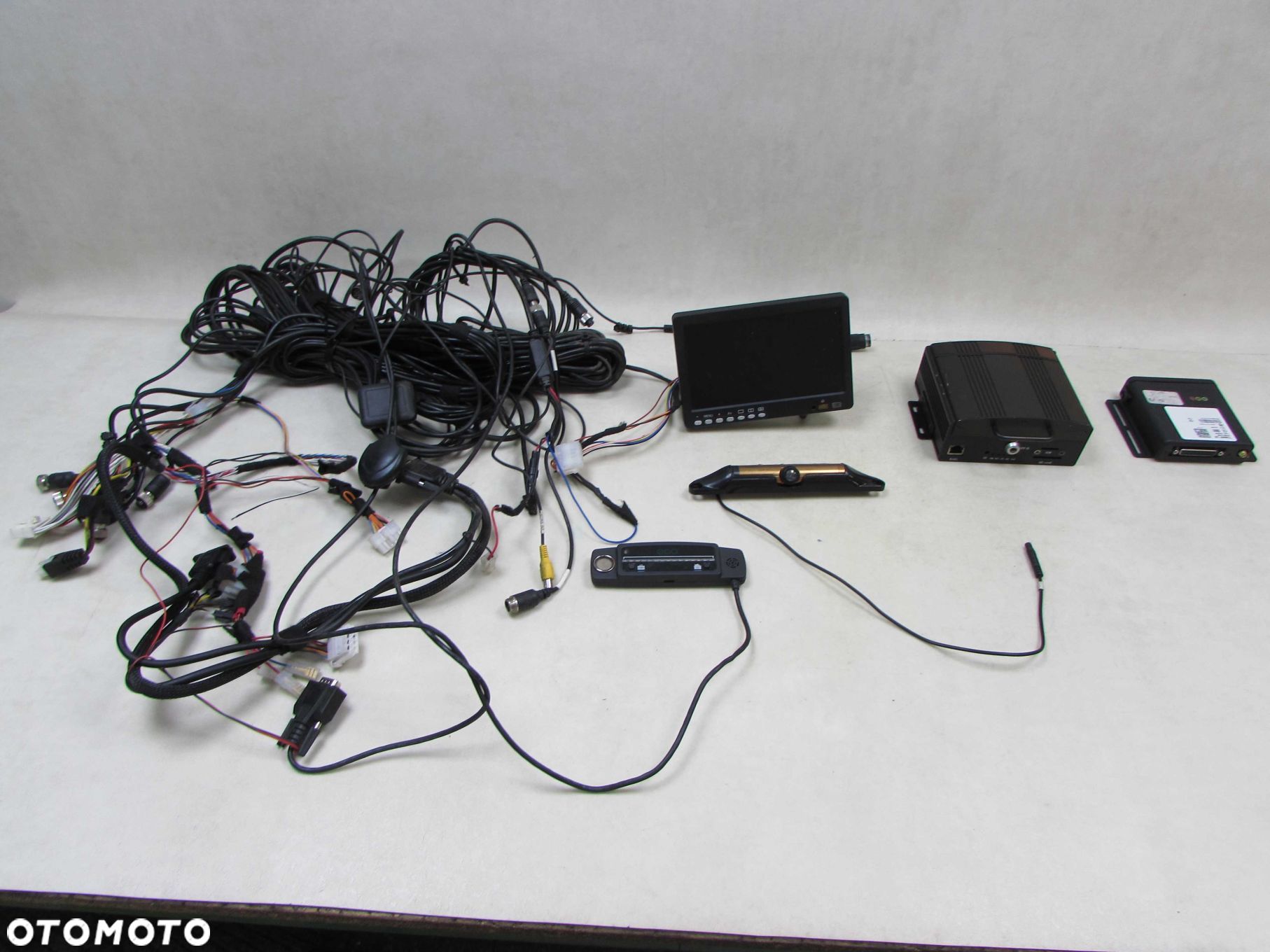MITSUBISHI CANTER FUSO IVECO MONITORING GPS CCTV SYSTEM KAMER 360 AUTA LOKALIZATOR VISION - 1