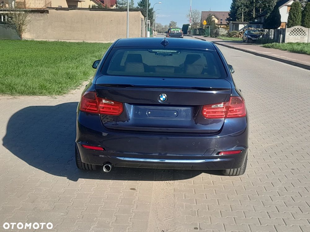 BMW Seria 3 320d Luxury Line - 5