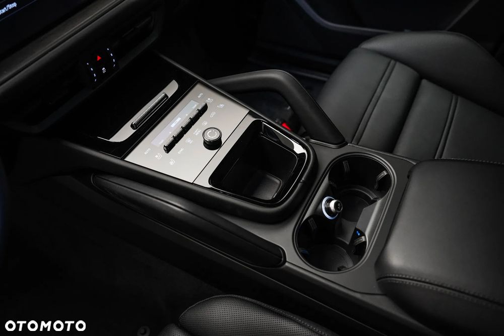 Porsche Cayenne Standard - 23